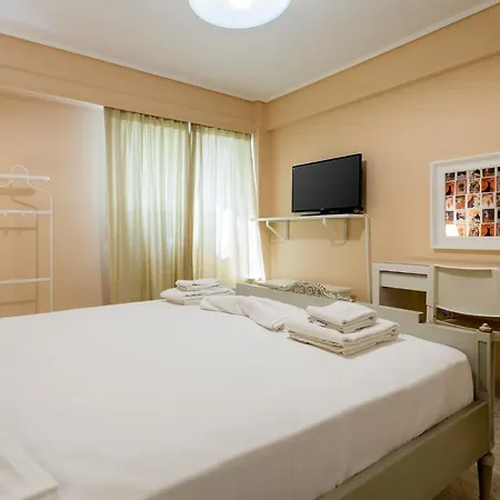 Glyfada 2 Bedrooms 4 Persons By Mps דירה *